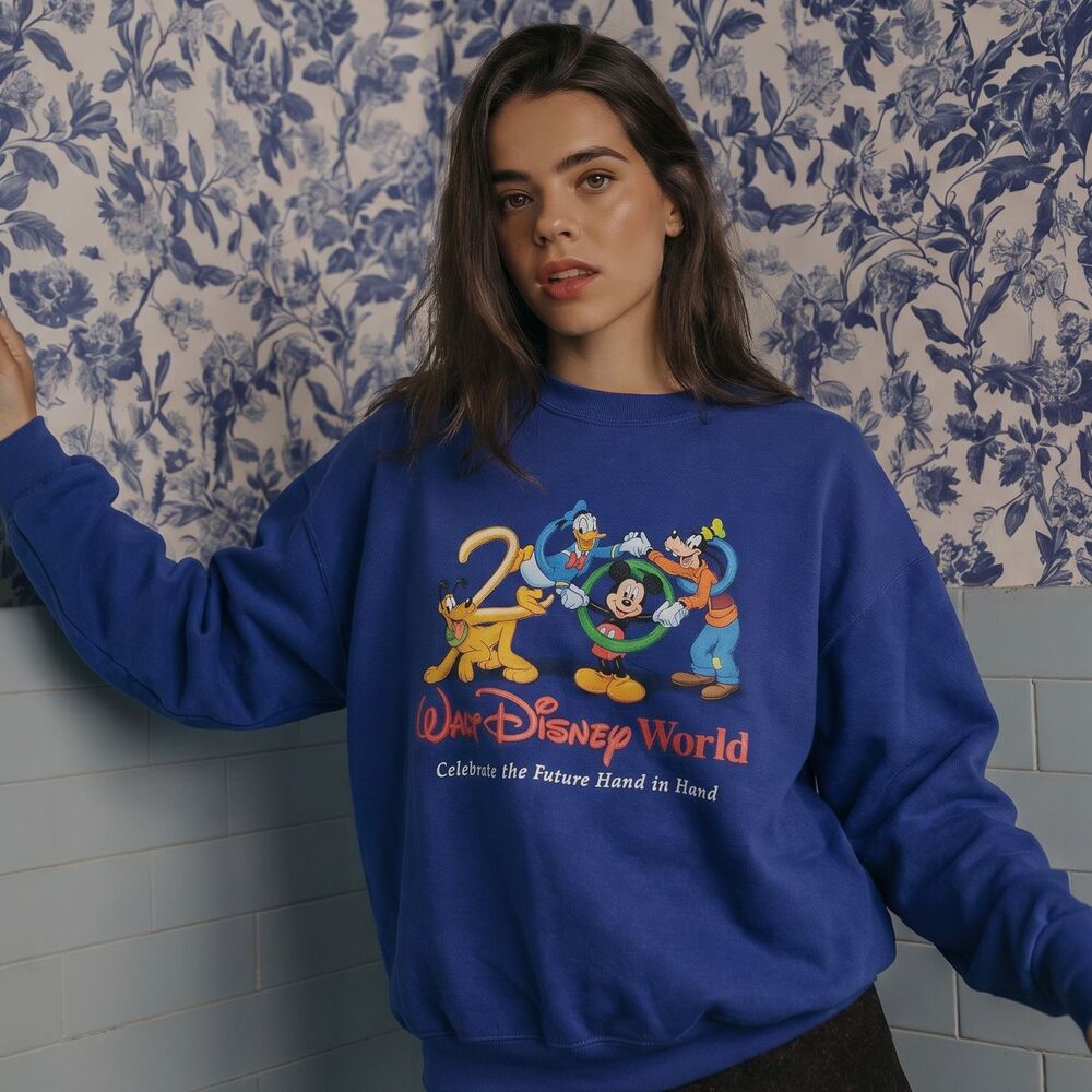 Walt Disney World Sweatshirt Mens Size S M Vintage 2000’s Y2K Blue Mickey USA